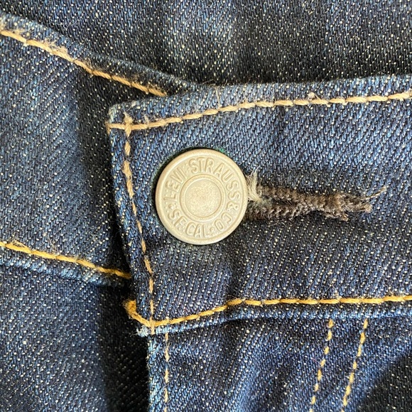 LEVI’S 513 Slim Straight Leg Jeans - Picture 5 of 9